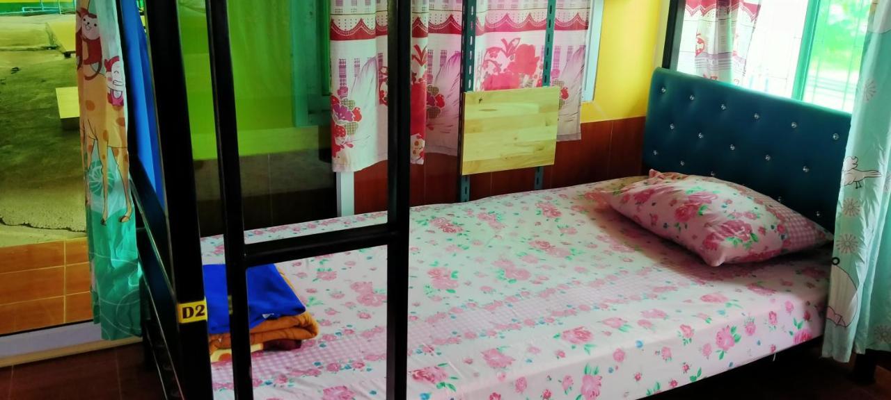 Ruengsrisiri Guesthouse Сукотаи Экстерьер фото